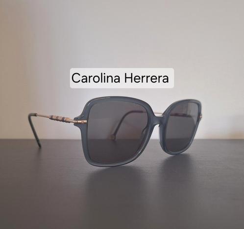 Carolina Herrera zonnebril donkergroen/goud-paars, Sieraden, Tassen en Uiterlijk, Zonnebrillen en Brillen | Dames, Zo goed als nieuw