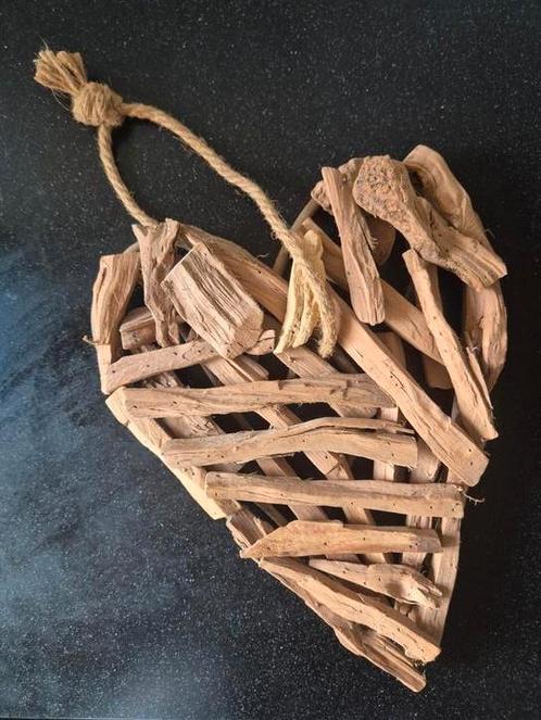 Groot hart van resthout, Huis en Inrichting, Woonaccessoires | Wanddecoraties, Zo goed als nieuw, Ophalen