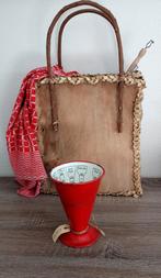 Emaille maatbeker Edy rood met gouden bies, Antiek en Kunst, Antiek | Emaille, Ophalen of Verzenden