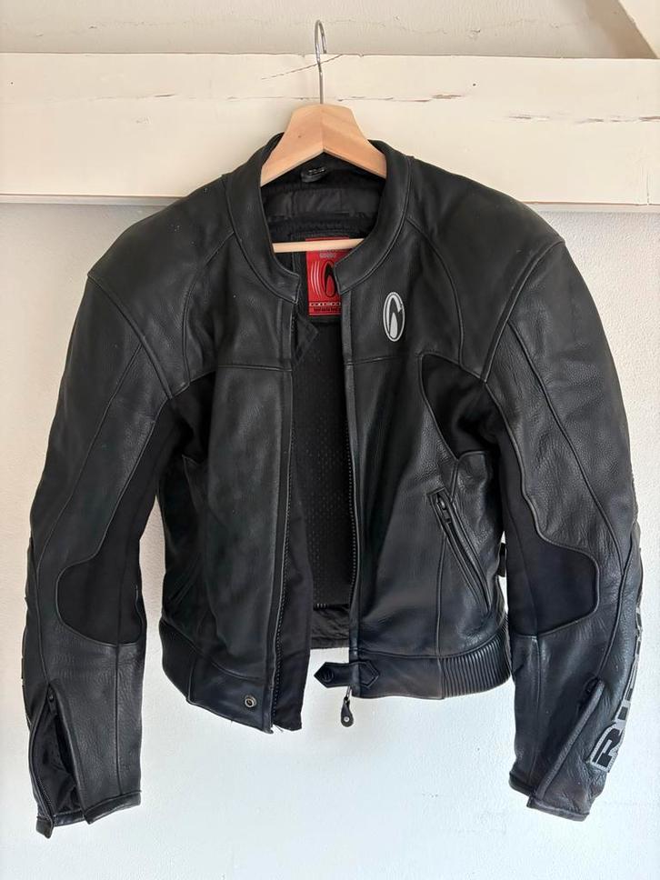 Richa leren motorpak, maat S/46, Motoren, Kleding | Motorkleding, Combipak, Heren, Tweedehands, Ophalen