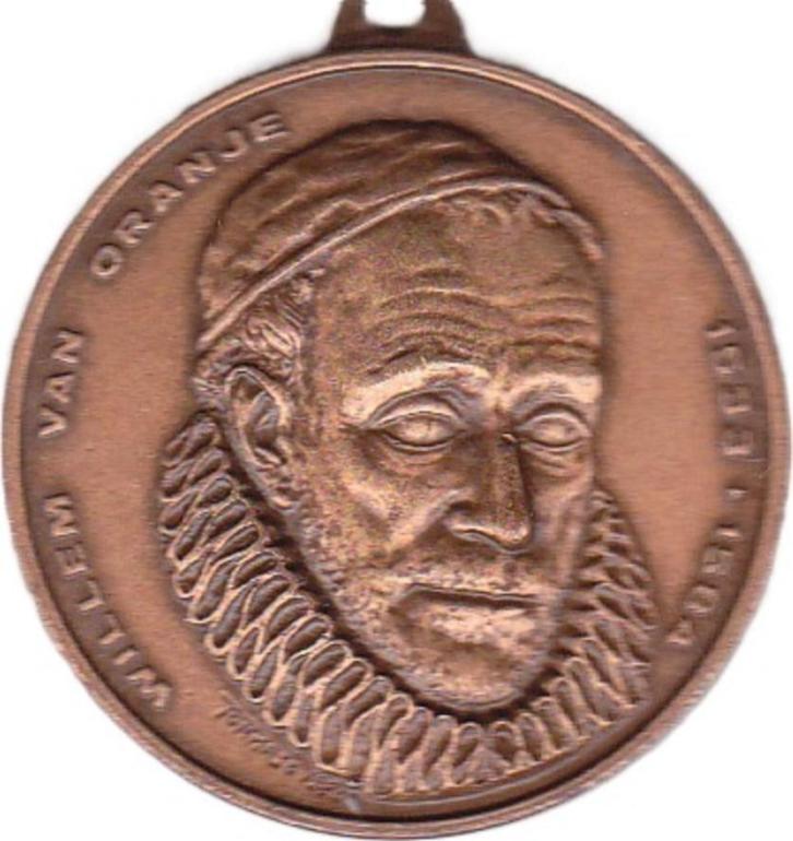 WILLEM VAN ORANJE 1584 - 1984, Postzegels en Munten, Penningen en Medailles, Overige materialen, Verzenden