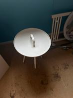 Montis Tor design bijzettafel staal wit, Minder dan 55 cm, Metaal of Aluminium, Rond, Zo goed als nieuw