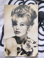 kaart van Brigitte Bardot ongelopen, Verzamelen, Muziek, Artiesten en Beroemdheden, Foto of Kaart, Gebruikt, Ophalen of Verzenden