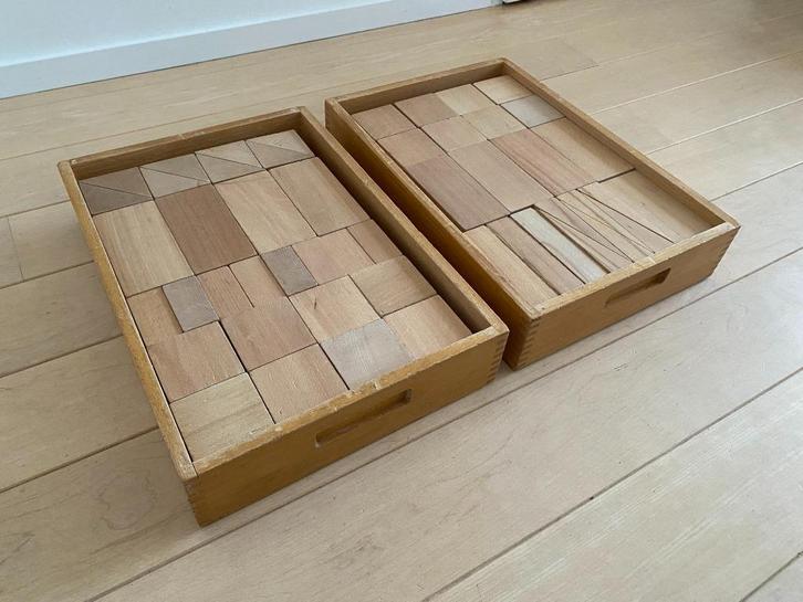 Grote houten blokken in kisten, Kinderen en Baby's, Speelgoed | Houten speelgoed, Ophalen of Verzenden