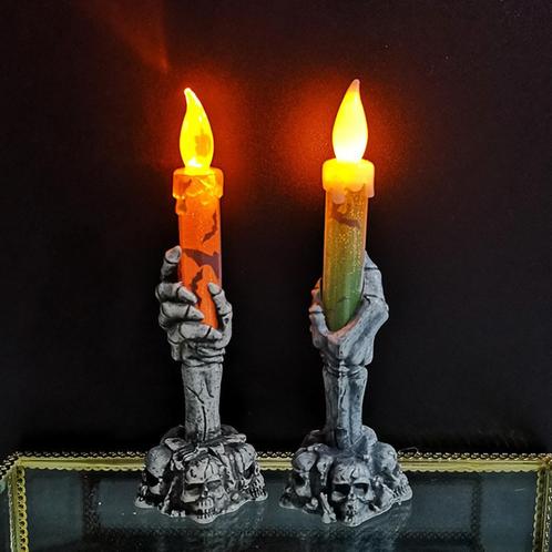 Enge Hand Kandelaar Met LED Kaars Skelet Horror Halloween, Huis en Inrichting, Woonaccessoires | Kandelaars en Kaarsen, Nieuw