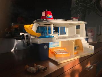 Playmobiel Boot met 2 Poppetjes beschikbaar voor biedingen