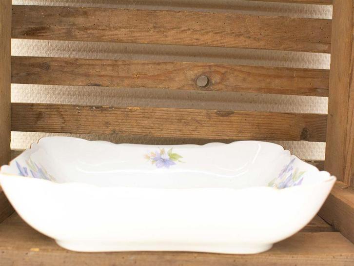 vierkant porseleinen schaal 35643, Huis en Inrichting, Keuken | Servies, Gebruikt, Schaal of Schalen, Overige stijlen, Porselein