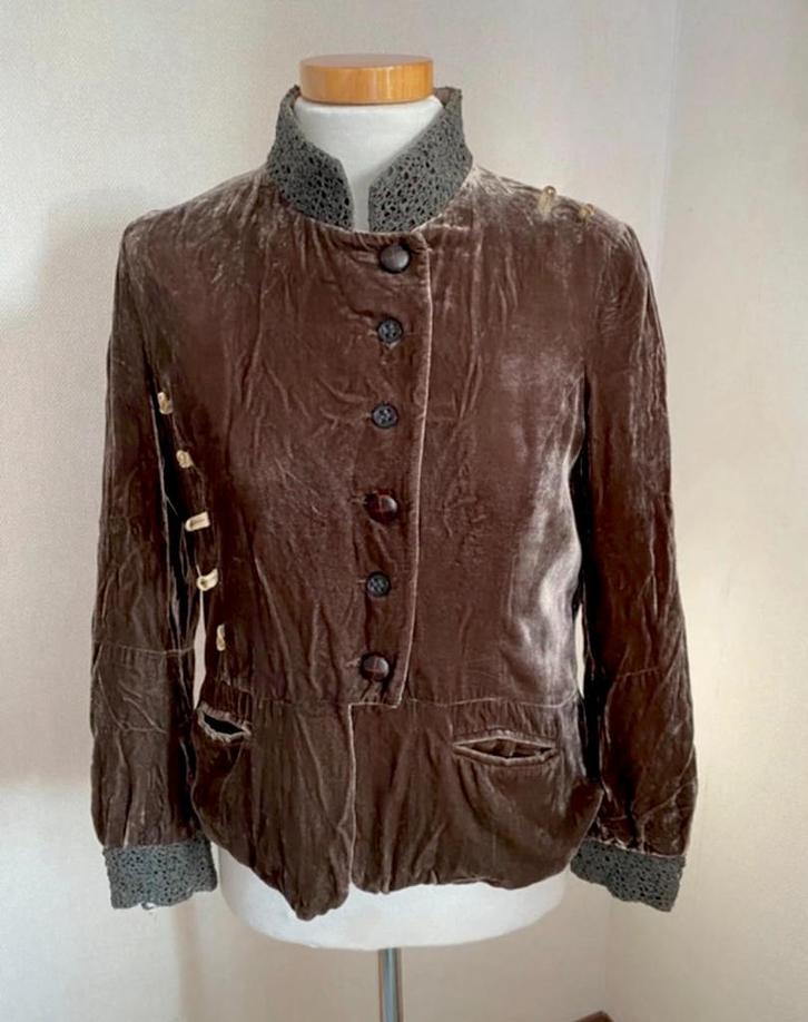 One Step fluwelen jasje maat 42, Kleding | Dames, Jasjes, Kostuums en Pakken, Zo goed als nieuw, Jasje, Maat 42/44 (L), Bruin