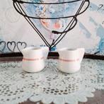 Petrus Regout, 2 vintage room- of koffielikeur kannetjes, Huis en Inrichting, Keuken | Servies, Ophalen of Verzenden, Zo goed als nieuw
