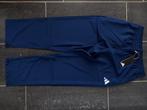 Adidas Men sportbroek relaxpant donkerblauw L splinternieuw!, Maat 52/54 (L), Blauw, Overige typen, Nieuw