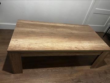 Salontafel beschikbaar voor biedingen
