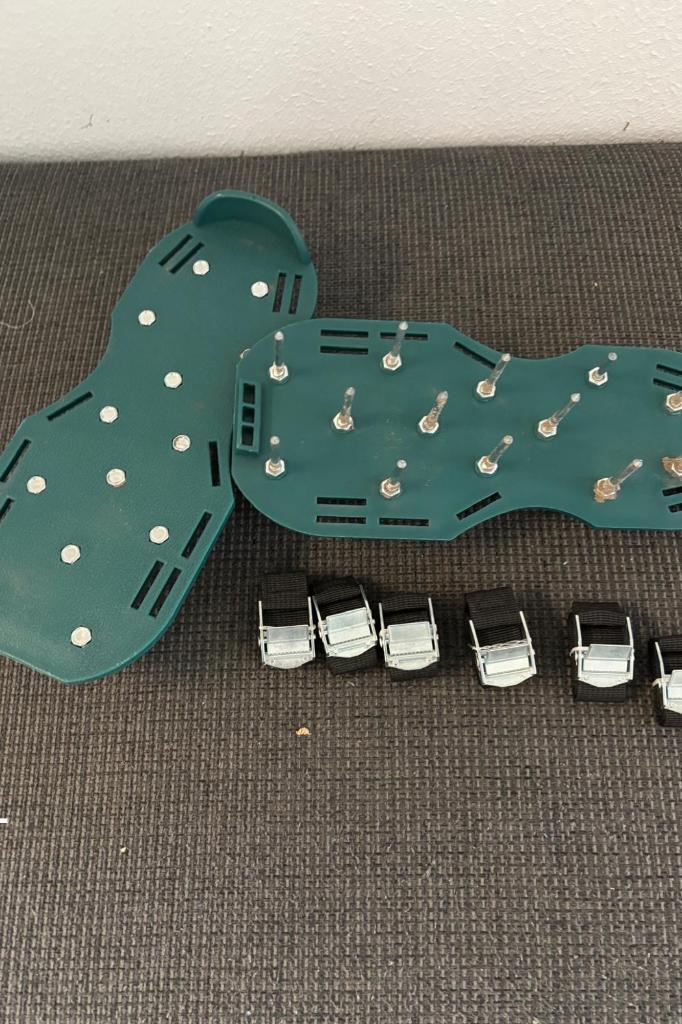 Gazonbeluchtingssandalen | Spijkersandalen | Nieuw, Tuin en Terras, Verticuteermachines, Nieuw, Accu, Ophalen of Verzenden