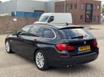 BMW 5-serie Touring 520i High Executive Xenon | HUD | Navi |, Automaat, Euro 5, Gebruikt, Zwart