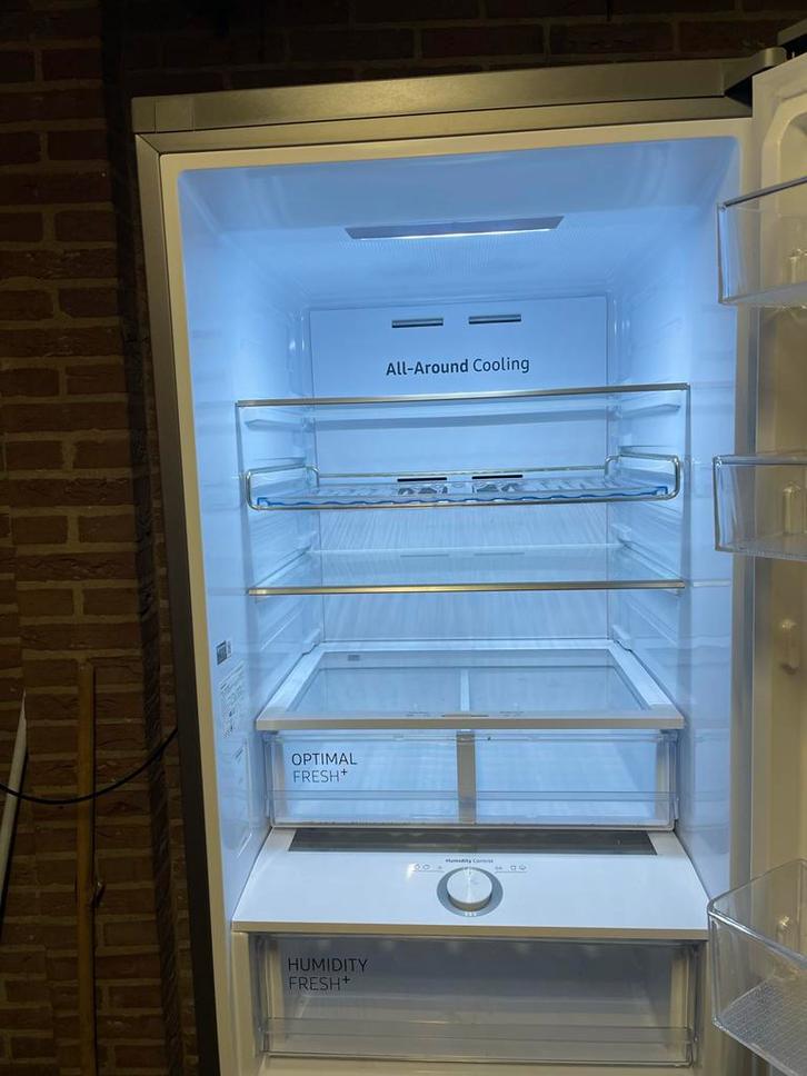 Samsung RB34C605CS9/EF Koel-vriescombinatie - Nieuwstaat!, Witgoed en Apparatuur, Koelkasten en IJskasten, Zo goed als nieuw, Met aparte vriezer