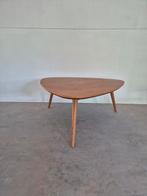 Vintage look salontafel eiken fineer driehoek, Huis en Inrichting, Tafels | Salontafels, Ophalen, Gebruikt, 100 tot 150 cm, 50 tot 100 cm