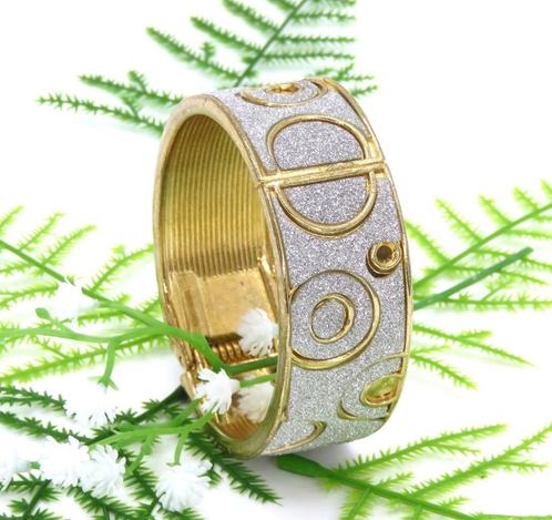 Prachtige ovale dames armband rosé goud., Sieraden, Tassen en Uiterlijk, Armbanden, Nieuw, Overige materialen, Goud, Met strass