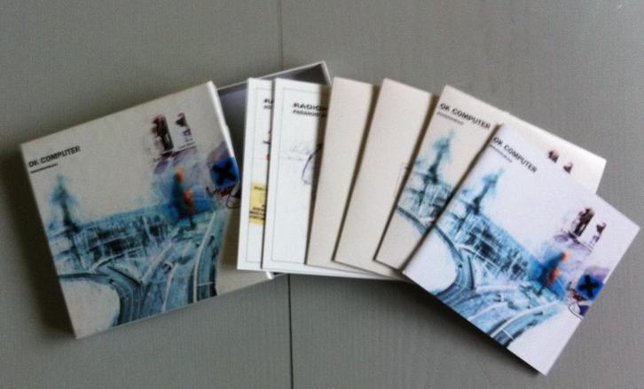 RADIOHEAD - OK computer ( Deluxe box 2CD / DVD ), Cd's en Dvd's, Cd's | Rock, Zo goed als nieuw, Poprock, Ophalen of Verzenden