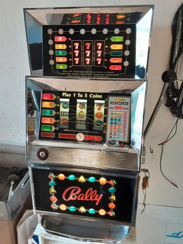 Bally slotmachine verzameling  beschikbaar voor biedingen