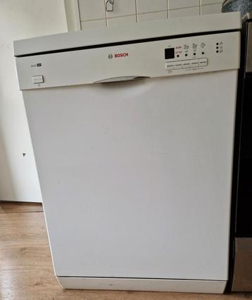 Bosch Vaatwasser - Werkt Goed! beschikbaar voor biedingen