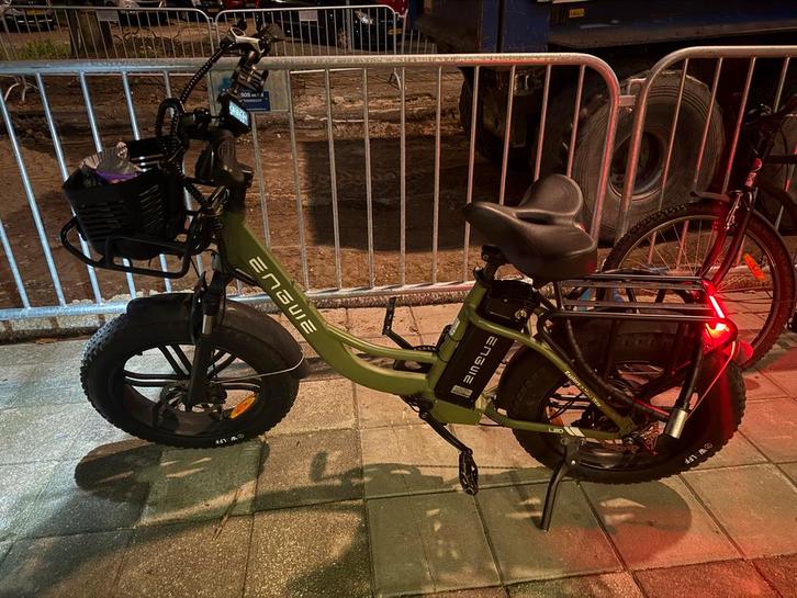Engwe L20 E-Bike - Fatbike Stijl!, Fietsen en Brommers, Elektrische fietsen, Zo goed als nieuw, Overige merken, Ophalen of Verzenden