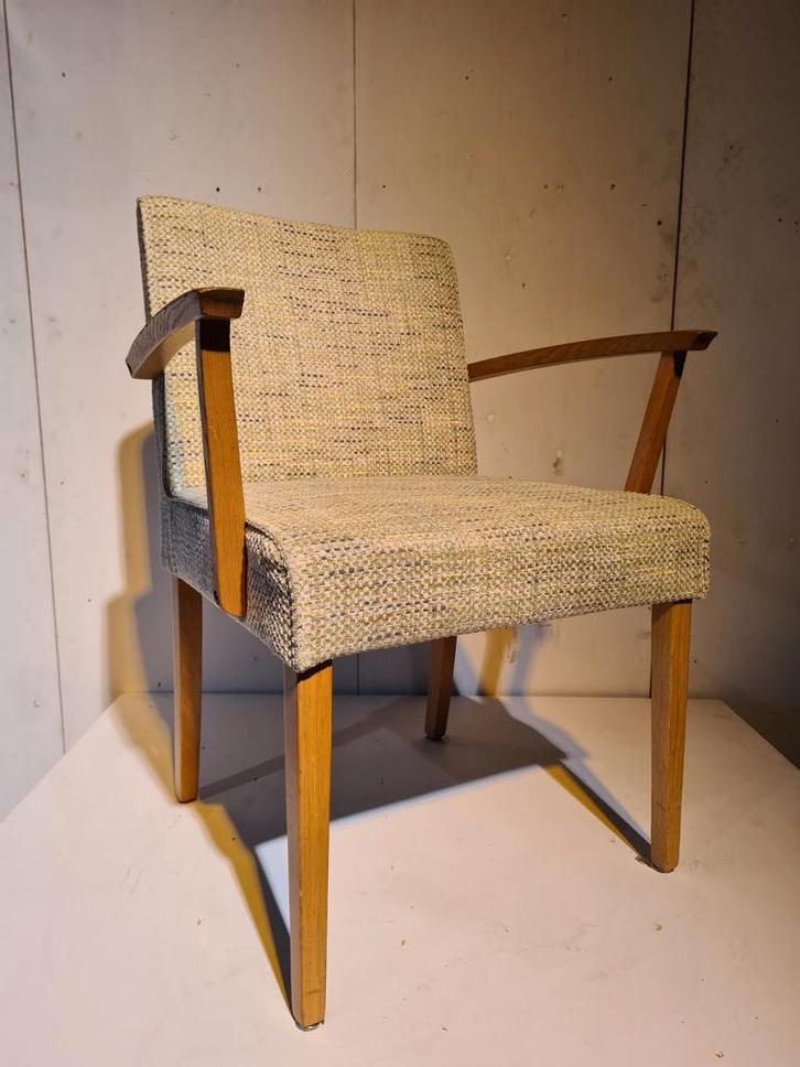 Mobitec Armstoelen - Set van 2, Huis en Inrichting, Stoelen, Gebruikt, Twee, Hout, Stof, Overige kleuren, Ophalen