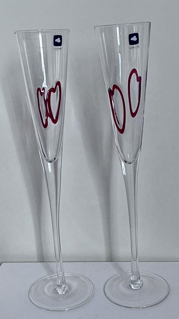 2x Leonardo champagne glazen flutes met hartjes, Huis en Inrichting, Keuken | Servies, Nieuw, Glas of Glazen, Overige stijlen