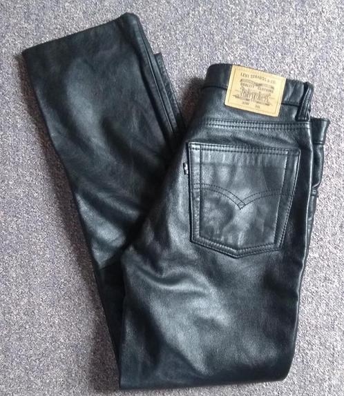 Mooie leren Levi's broek W30 L30, Kleding | Dames, Spijkerbroeken en Jeans, Zo goed als nieuw, W28 - W29 (confectie 36), Zwart