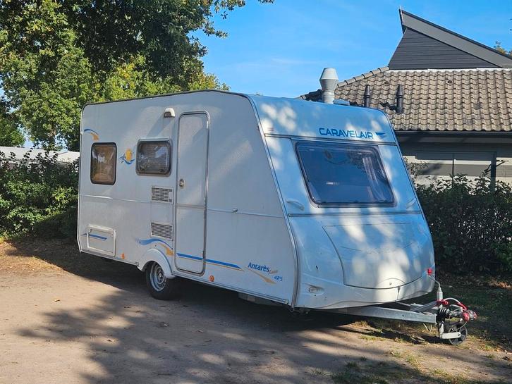 Kindvriendelijke caravan, Caravans en Kamperen, Caravans, Particulier, tot en met 4, 500 - 750 kg, Overige, Caravelair, Vast bed