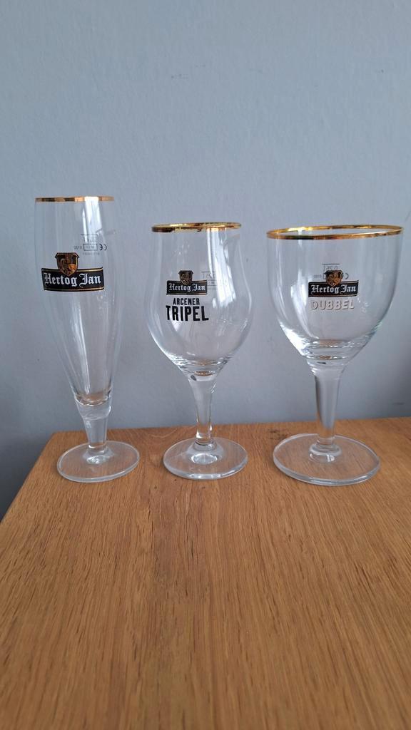 Hertog Jan Glazen - 3 stuks, Huis en Inrichting, Keuken | Servies, Zo goed als nieuw, Glas of Glazen, Overige stijlen, Glas, Ophalen of Verzenden