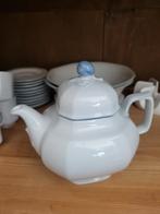 Servies Wit met Blauw Randje - Compleet, Antiek en Kunst, Ophalen