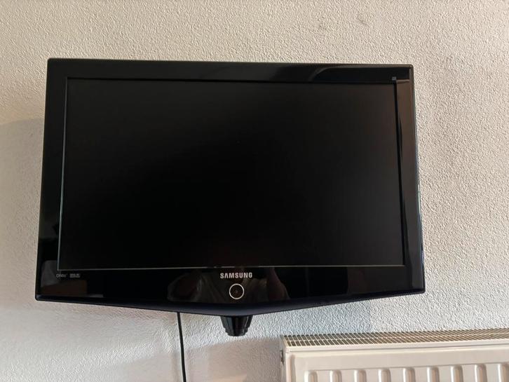 Samsung LE32R71B 32 inch LCD TV + Muurbevestiging, Audio, Tv en Foto, Televisies, Gebruikt, LCD, 80 tot 100 cm, HD Ready (720p)
