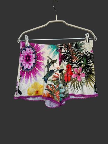 Desigual Shorts Mt L/XL Wit Multi Bloemen Vogels Livingwear beschikbaar voor biedingen