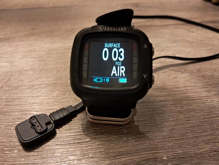 Duikcomputer Aqualung i330R, Watersport en Boten, Duiken, Zo goed als nieuw, Duikcomputer, Ophalen