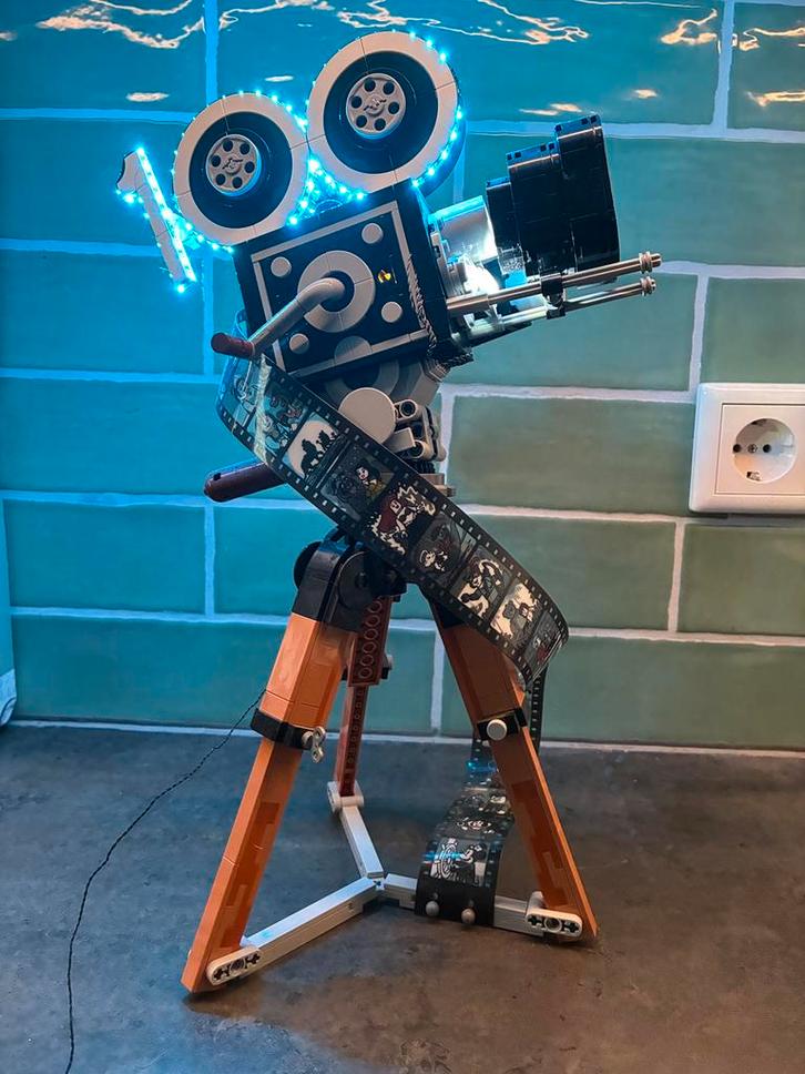 Lego 43230 Disney camera & bricksmax lichtset, Kinderen en Baby's, Speelgoed | Duplo en Lego, Gebruikt, Ophalen of Verzenden