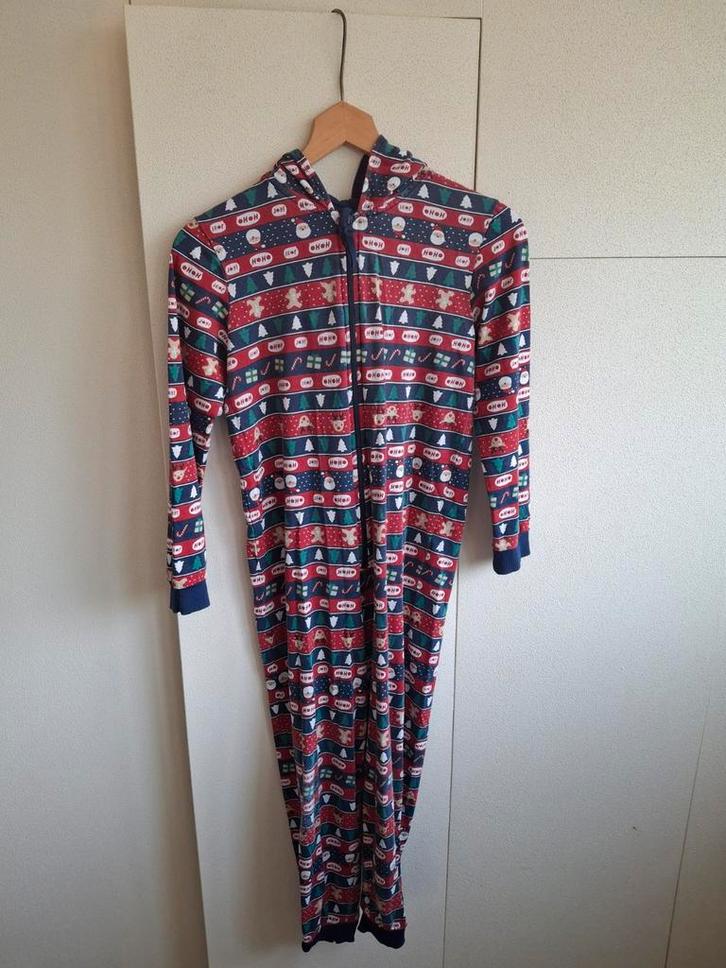 Kerst Onesie - Feestelijke Pyjama!, Kinderen en Baby's, Kinderkleding | Maat 140, Gebruikt, Jongen of Meisje, Nacht- of Onderkleding