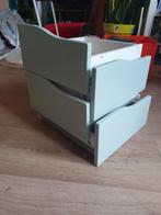 4 Pax kastlades incl. rails en schroeven, Ophalen of Verzenden, Gebruikt