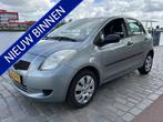 Toyota Yaris 1.3 VVTi Terra 5-deurs Airco APK Keurige auto!, Stof, Gebruikt, Zwart, 4 cilinders
