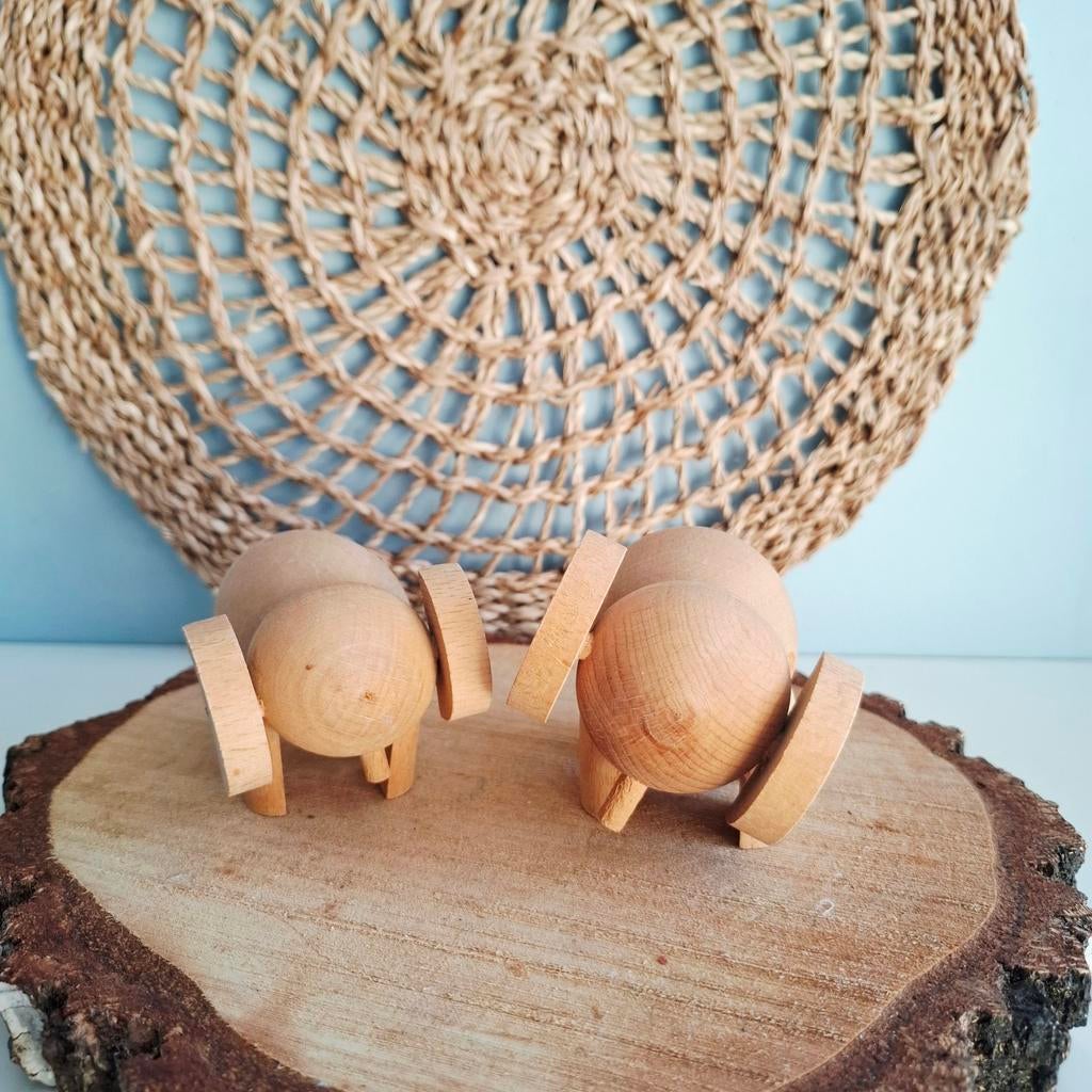 Houten sculpturen van 2 olifantjes in Kay Bojesen's stijl, Ophalen of Verzenden, Zo goed als nieuw, Dier