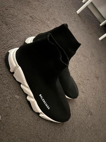 Balenciaga Speedrunners - Zwart beschikbaar voor biedingen
