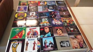 Ruim 200 laser discs ipst incl sony laser disc player beschikbaar voor biedingen