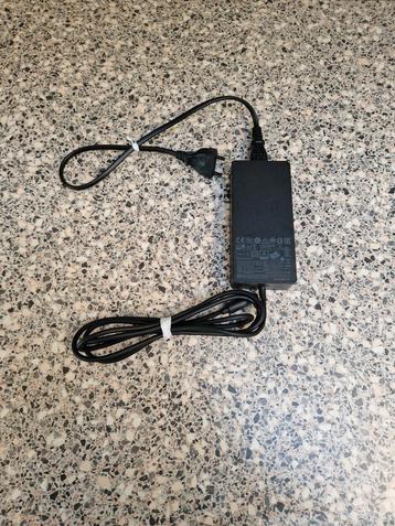 Microsoft Surface Dock voedingsadapter 15V 6.0A 90W (1749) beschikbaar voor biedingen
