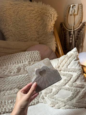 Nieuw in verpakking landelijk brocante onderzetters van hout beschikbaar voor biedingen