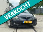 Toyota Avensis Wagon 1.8 VVTi Luna Business Navi/Clima/Leer/, Voorwielaandrijving, 65 €/maand, 1794 cc, 4 cilinders