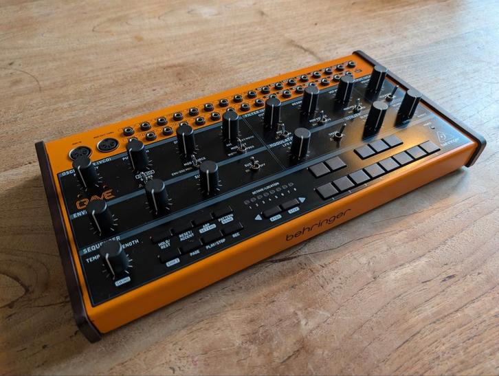 Behringer Crave Analoge Synthesizer, Muziek en Instrumenten, Synthesizers, Zo goed als nieuw, Overige aantallen, Overige merken
