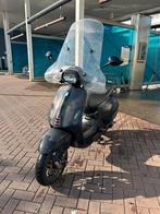 Vespa Sprint 4T 2017 Zwart, Gebruikt, Overige modellen, Ophalen of Verzenden, Benzine