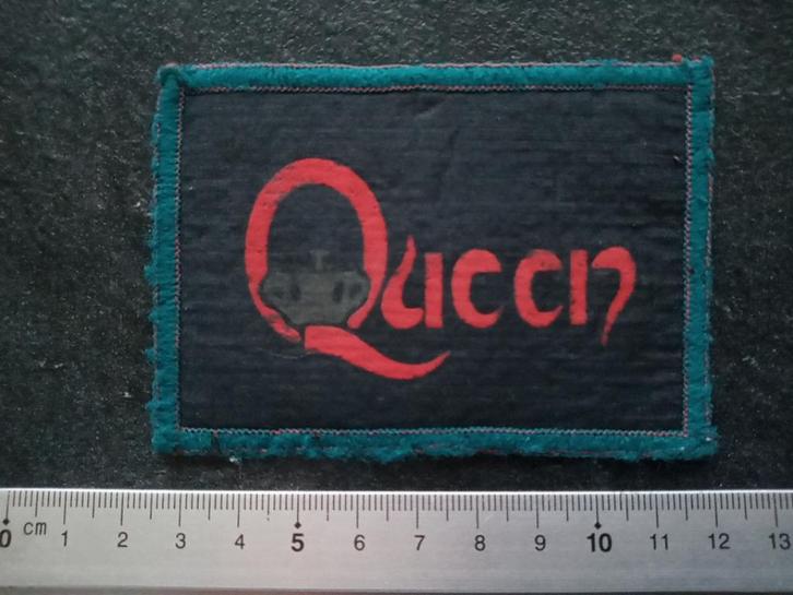 Queen zeer zeldzame 80's vintage Queen logo patch qu5, Verzamelen, Muziek, Artiesten en Beroemdheden, Gebruikt, Overige typen