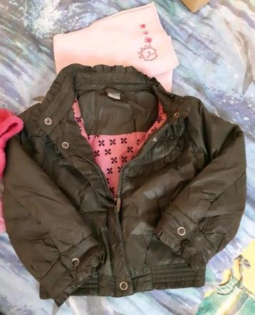 Maat 98/104, schoenen maat 27; kort gebruikt en nog prima! beschikbaar voor biedingen