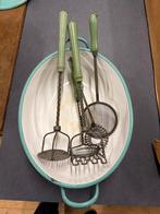 Vintage Emaille  met Keukengerei, Antiek en Kunst, Ophalen
