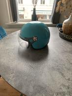 Licht blauwe scooterhelm!, Fietsen en Brommers, Brommerhelmen, Ophalen of Verzenden, Zo goed als nieuw