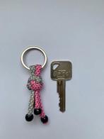 Paracord sleutelhanger, Verzamelen, Sleutelhangers, Ophalen of Verzenden, Zo goed als nieuw